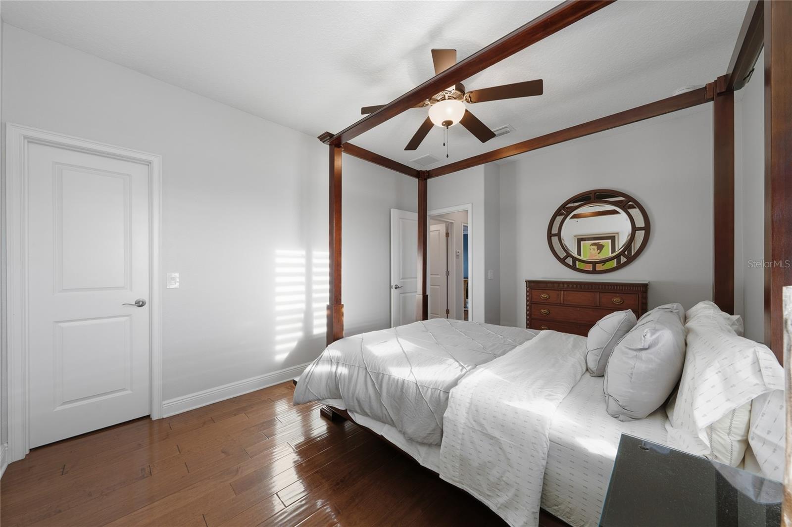 WATERSTONE - Residential