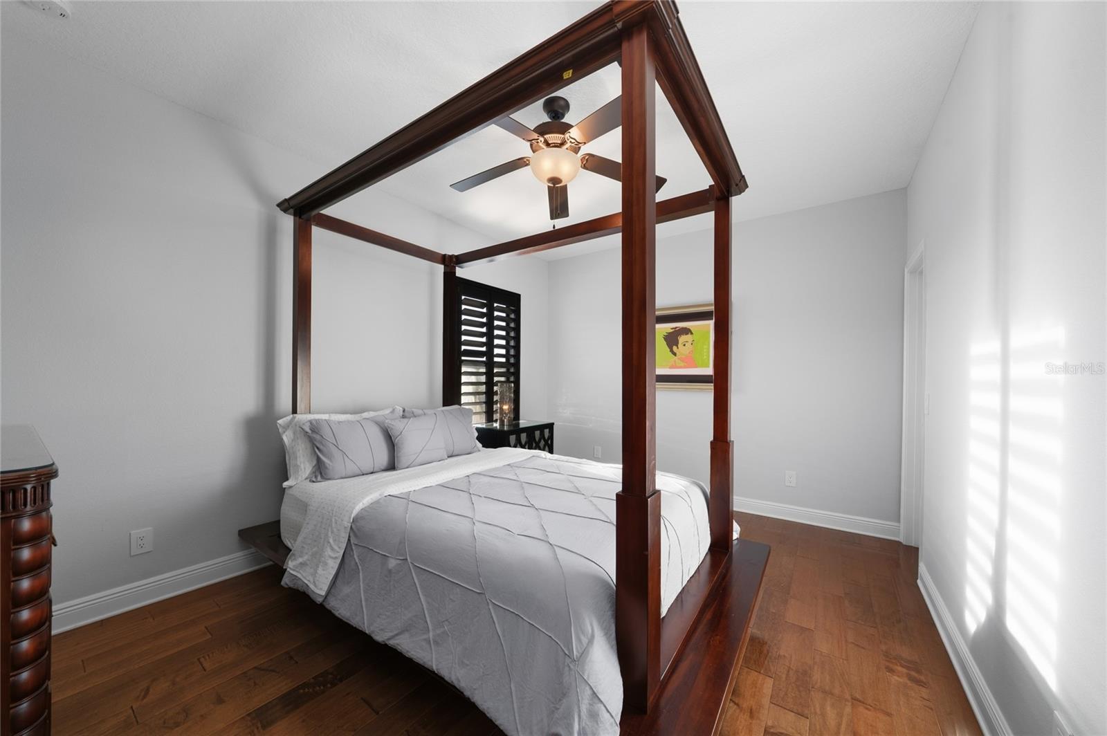 WATERSTONE - Residential