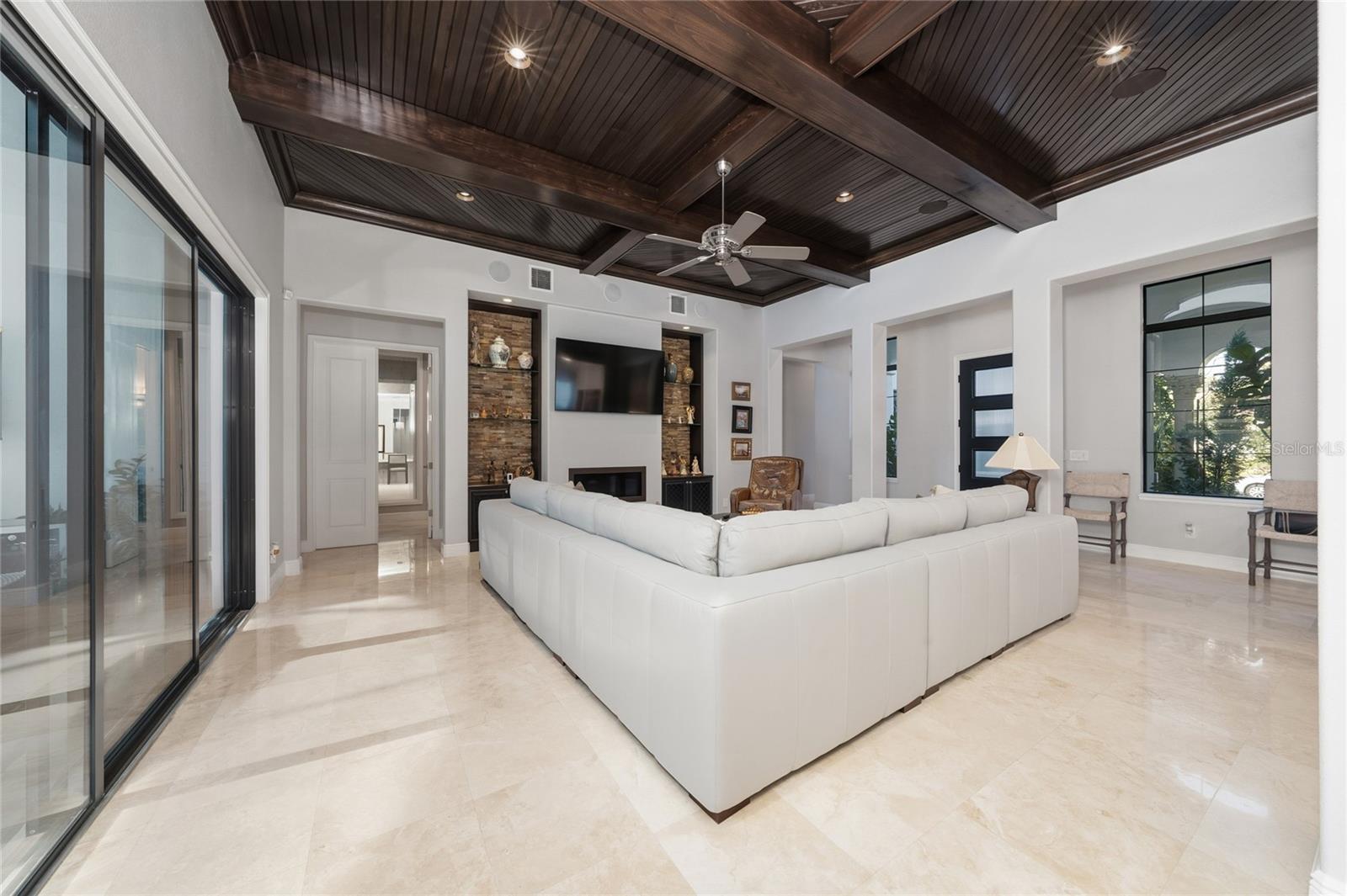 WATERSTONE - Residential