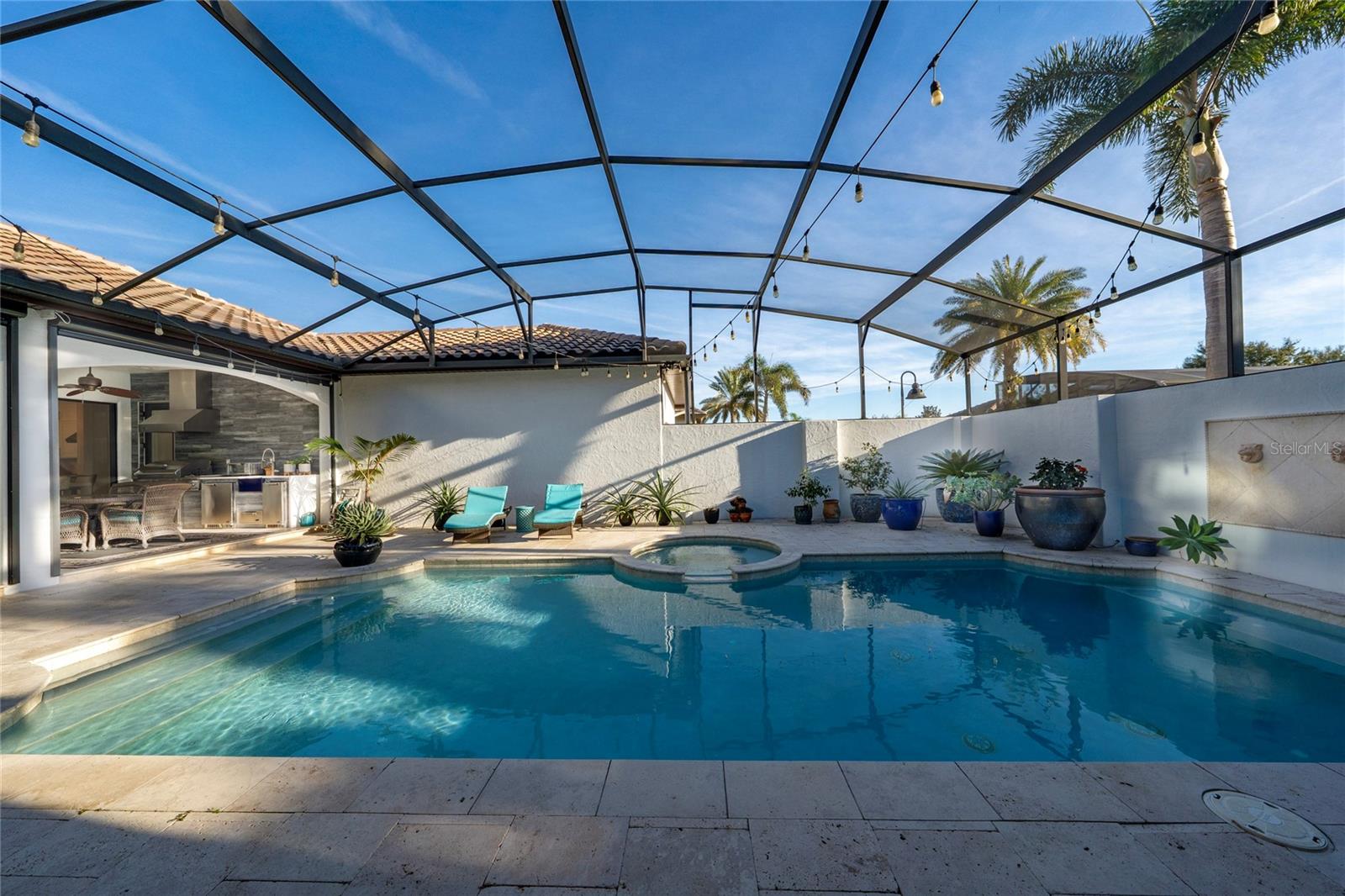 WATERSTONE - Residential