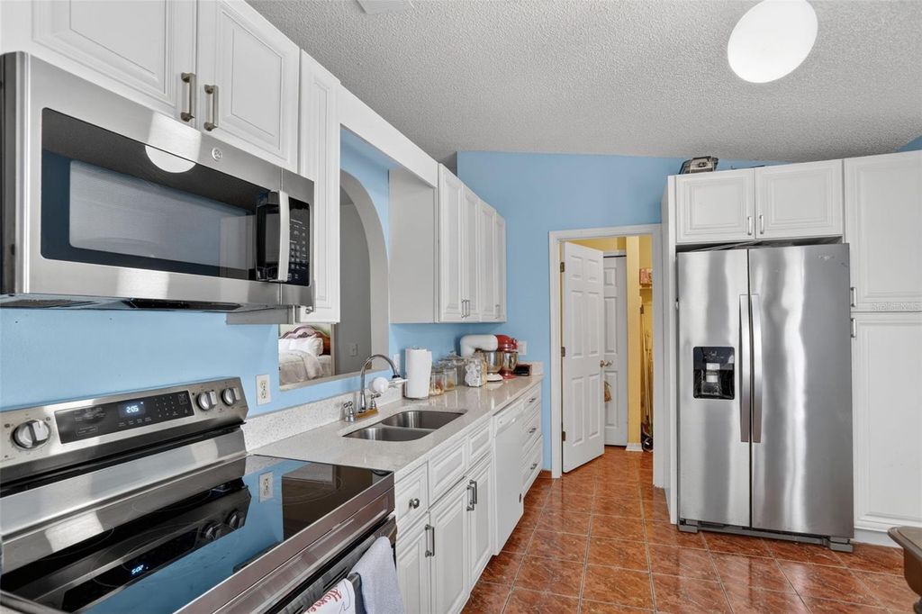 Photo of 6820 Pomeroy Circle, Orlando, FL 32810 (MLS # O6406864)