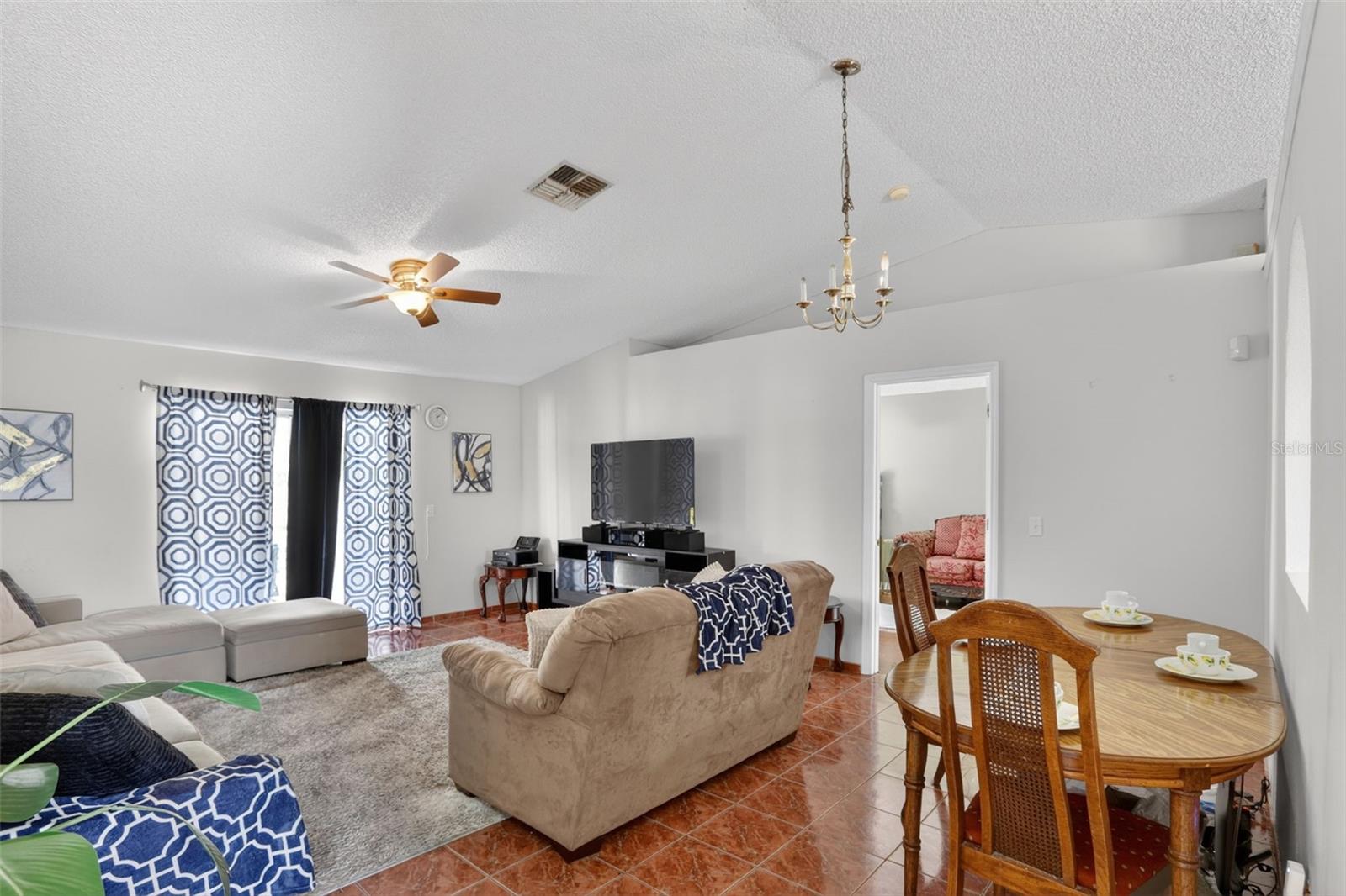 WESTLAKE - Residential