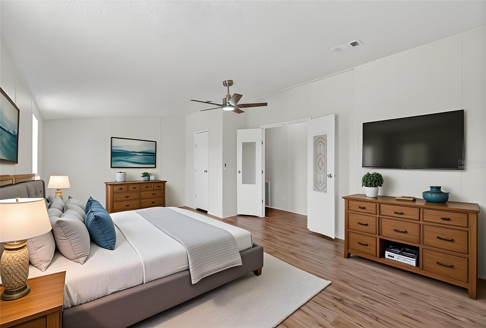 TEMPLE TERRACE WOODS - Residential