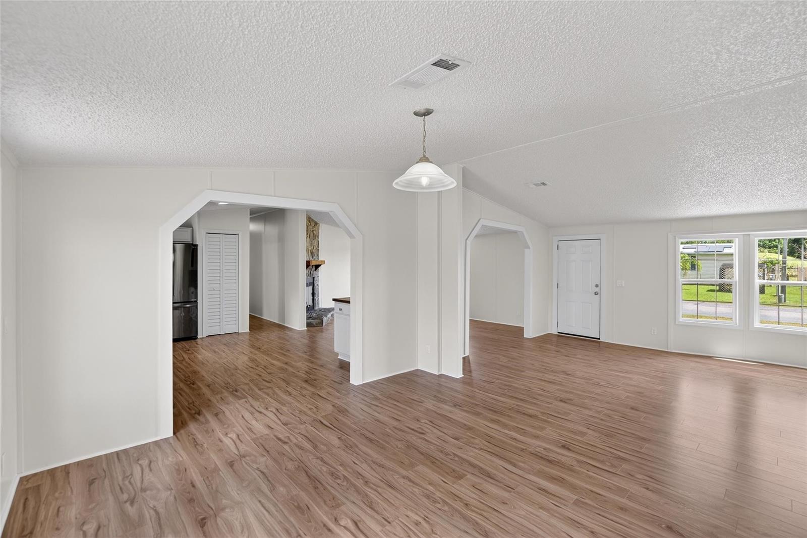 TEMPLE TERRACE WOODS - Residential