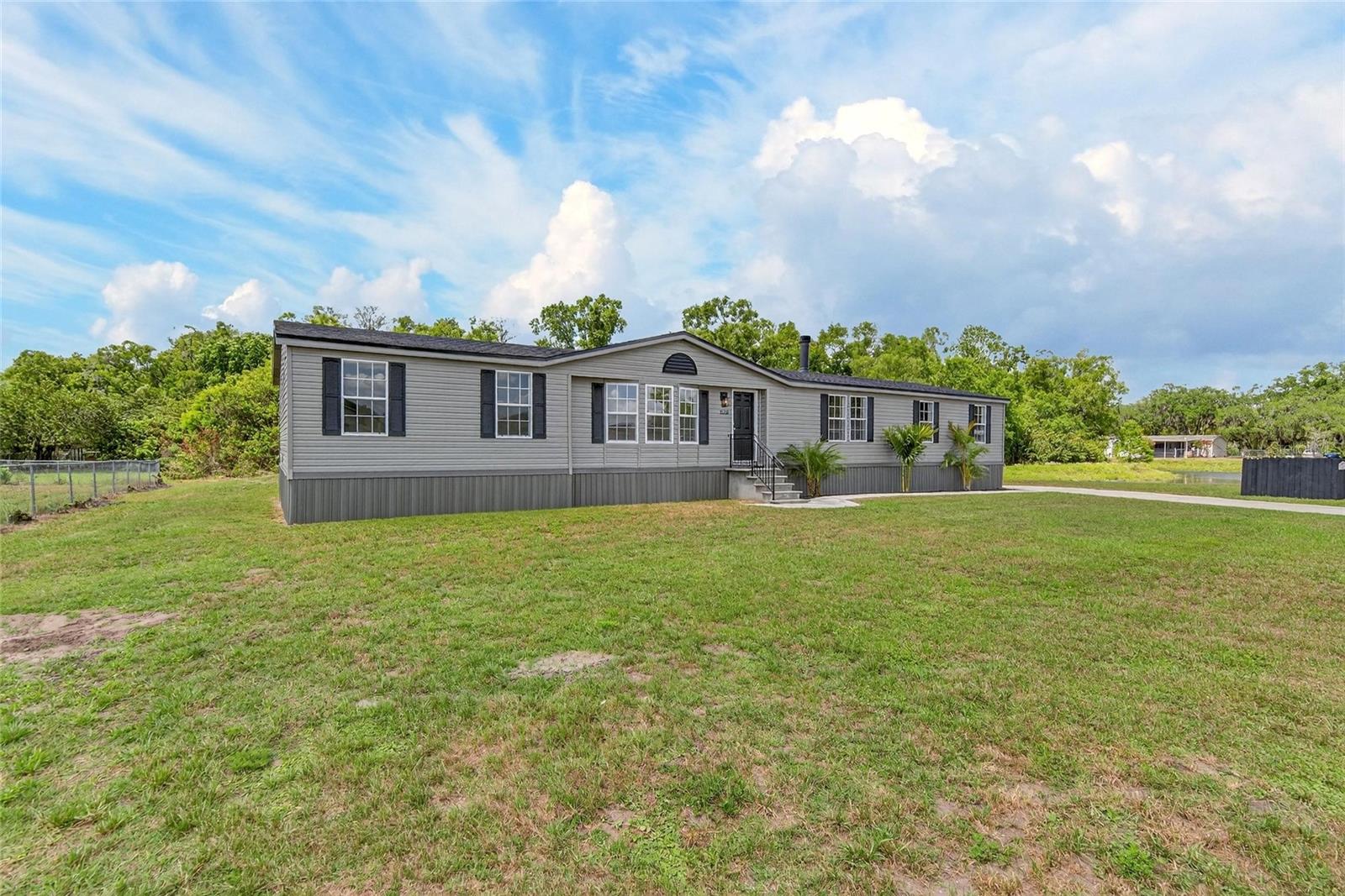 TEMPLE TERRACE WOODS - Residential