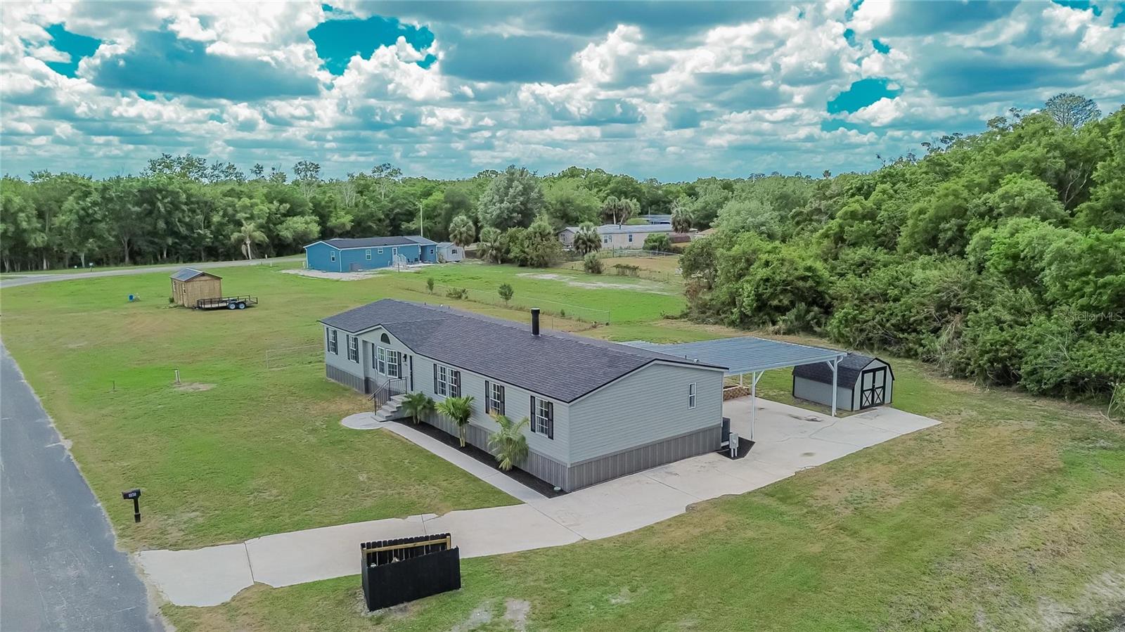 TEMPLE TERRACE WOODS - Residential