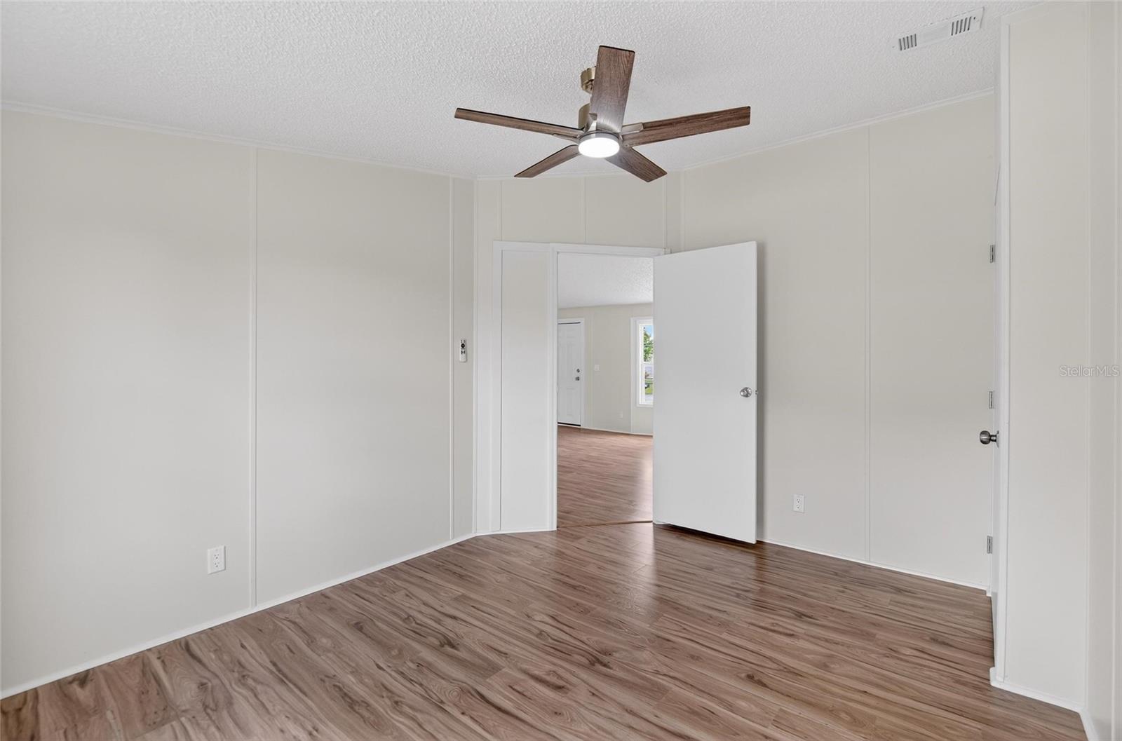 TEMPLE TERRACE WOODS - Residential