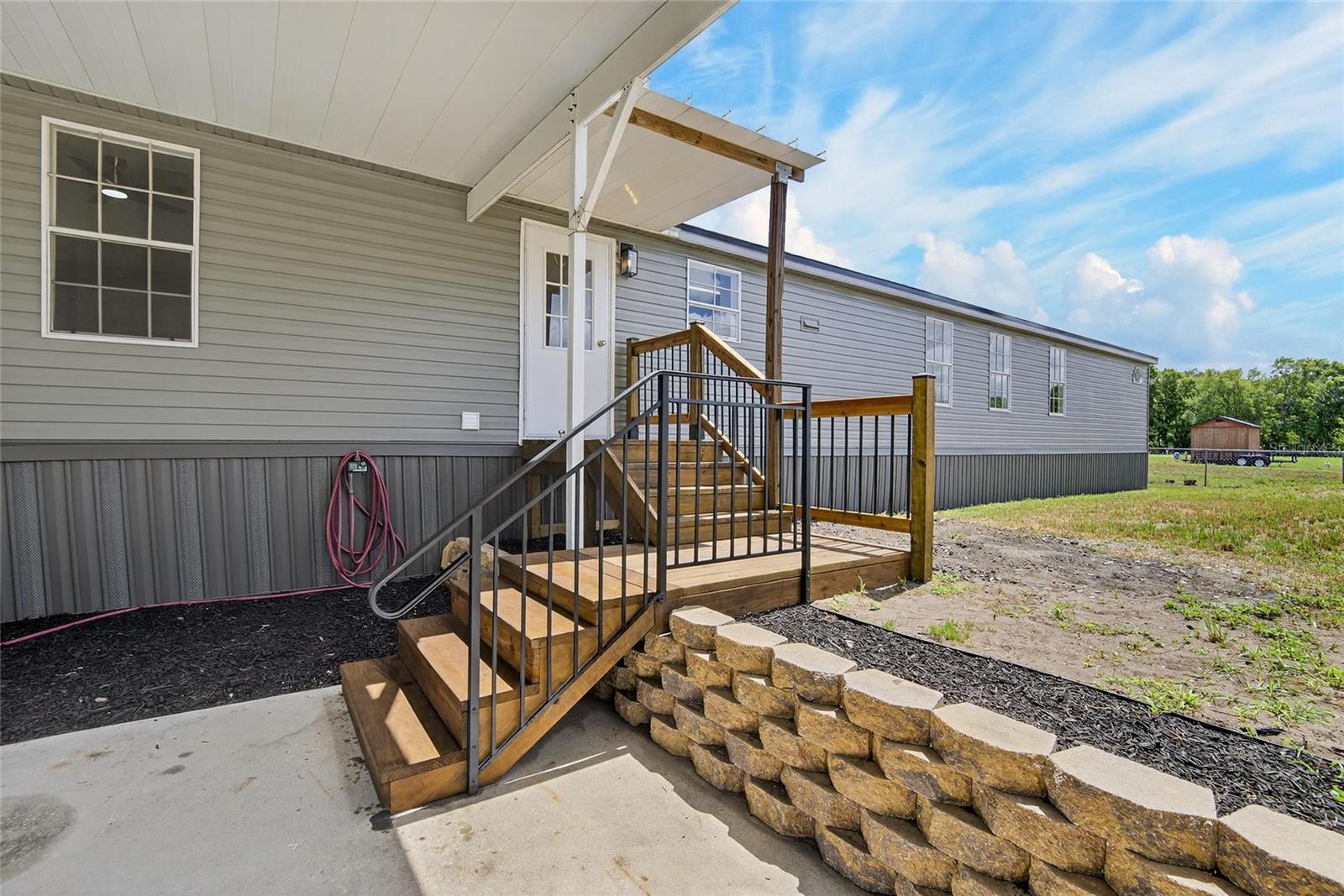 TEMPLE TERRACE WOODS - Residential