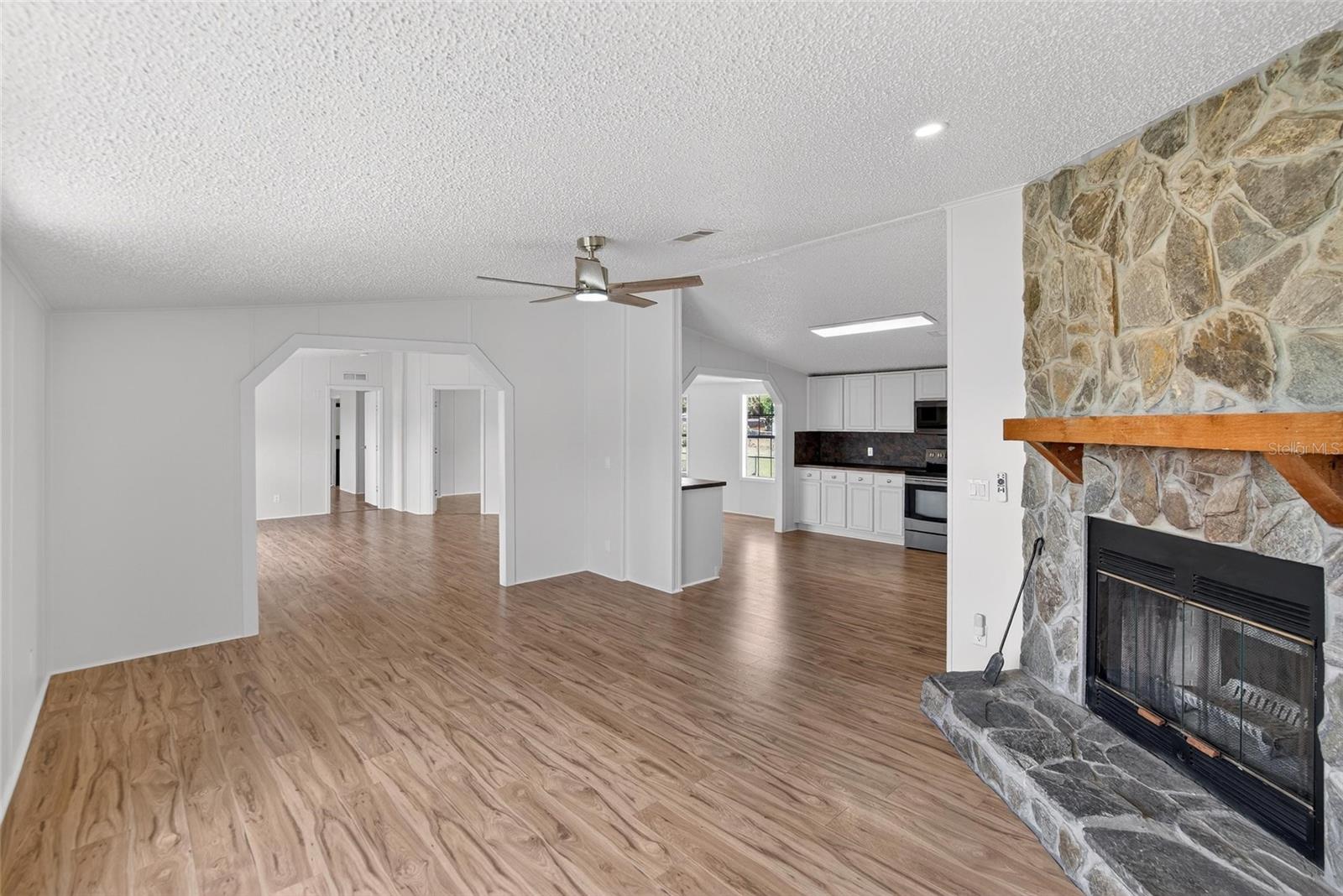 TEMPLE TERRACE WOODS - Residential