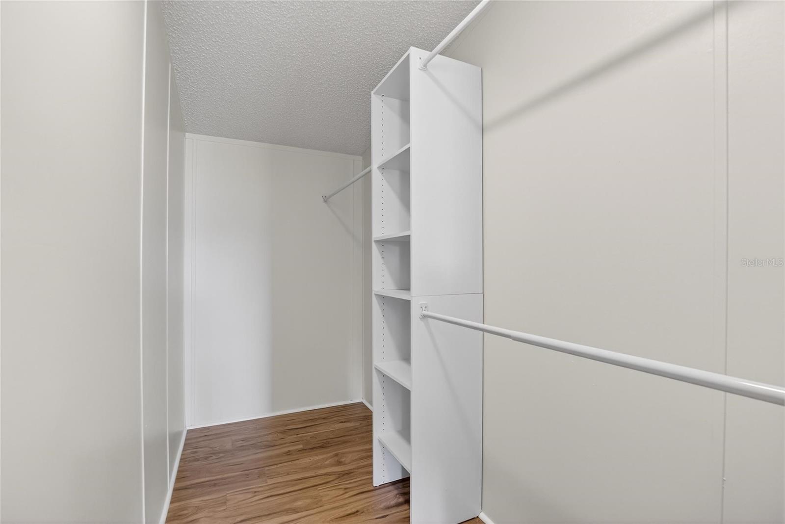 TEMPLE TERRACE WOODS - Residential