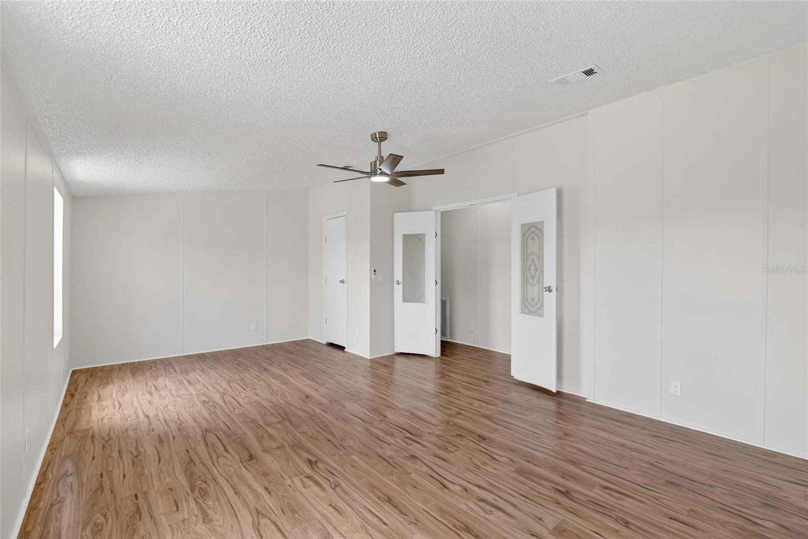 TEMPLE TERRACE WOODS - Residential