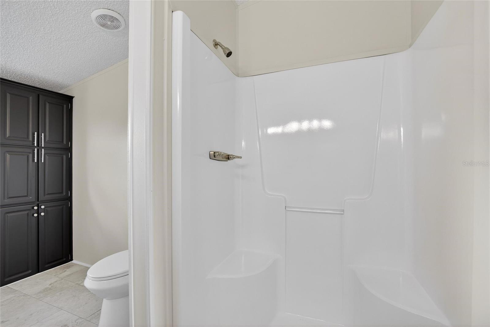 TEMPLE TERRACE WOODS - Residential