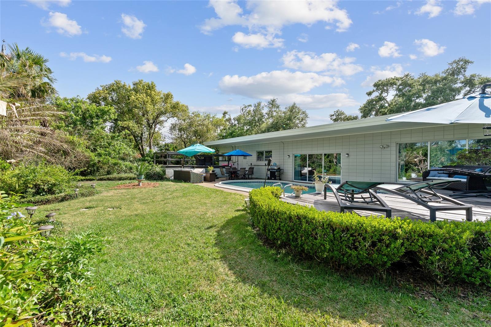 FLAMINGO SHORES - Residential