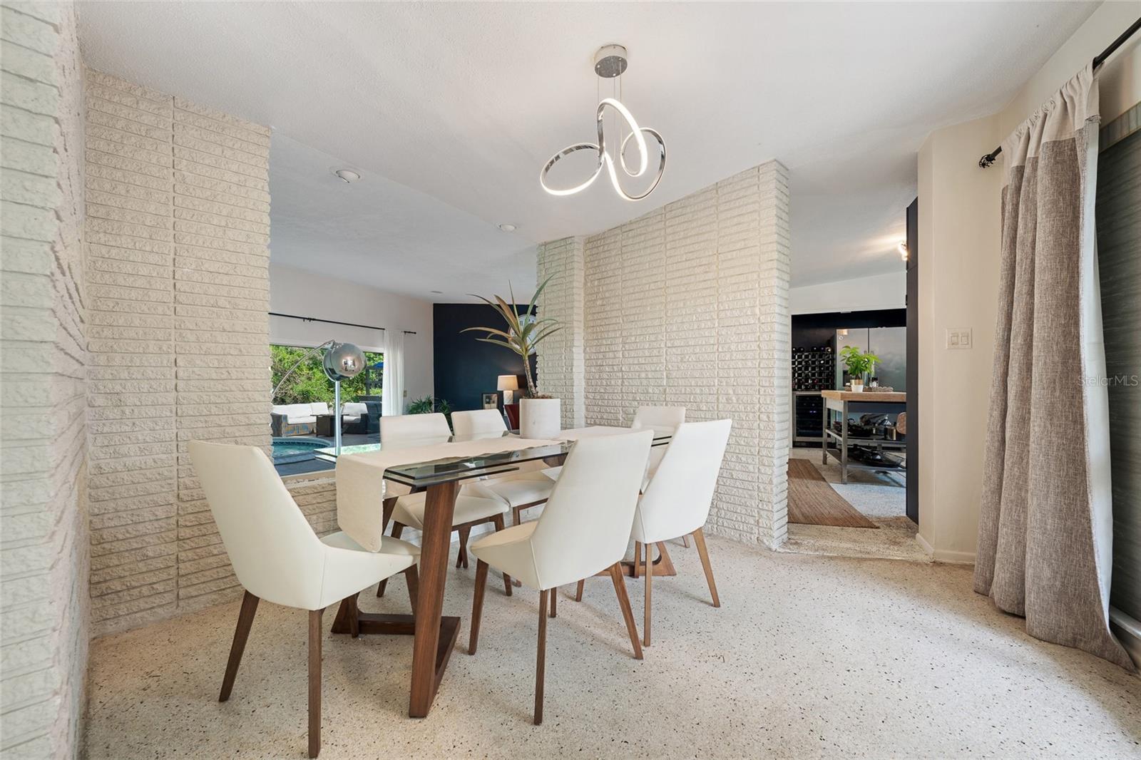 FLAMINGO SHORES - Residential