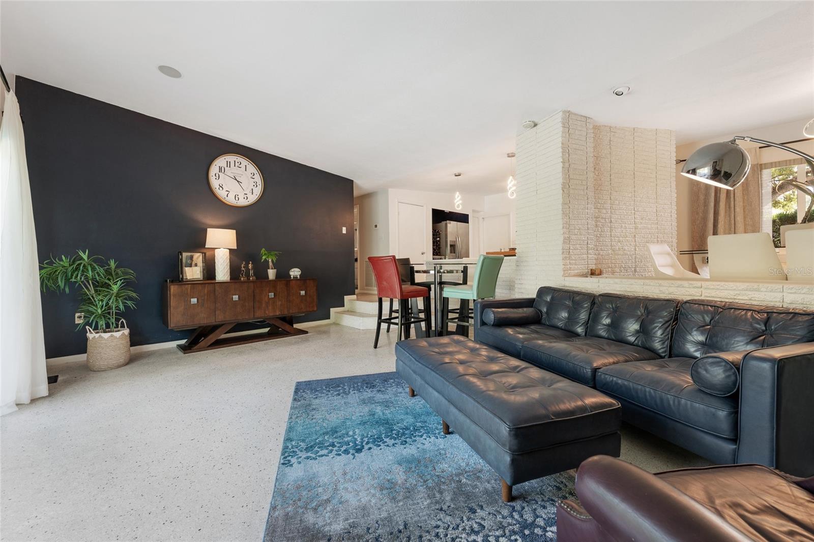 FLAMINGO SHORES - Residential