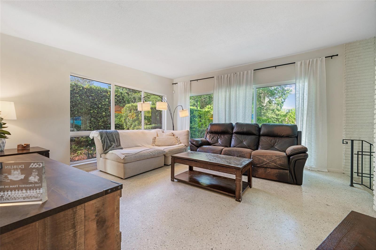 FLAMINGO SHORES - Residential