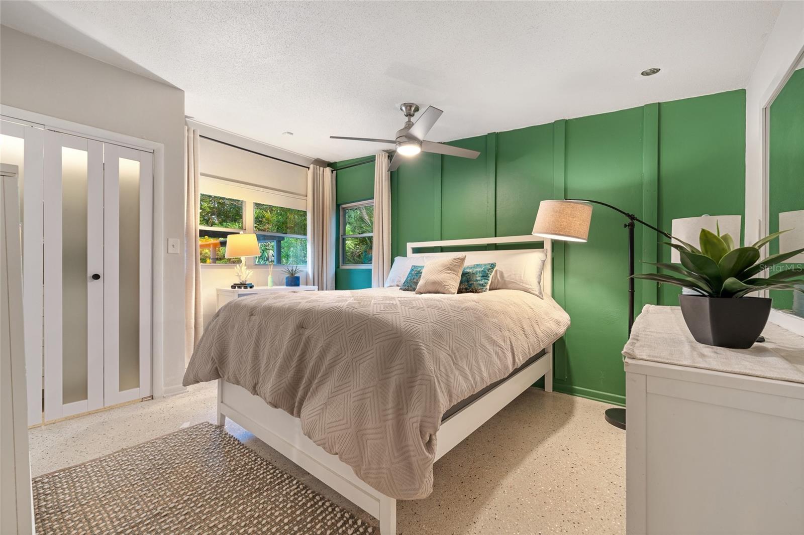 FLAMINGO SHORES - Residential