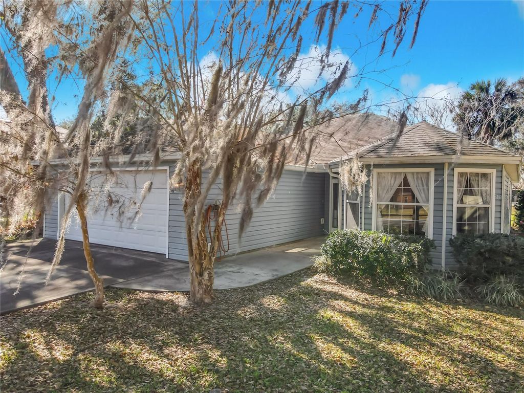 Photo of 1606 Center Drive, Deland, FL 32720 (MLS # V4947382)