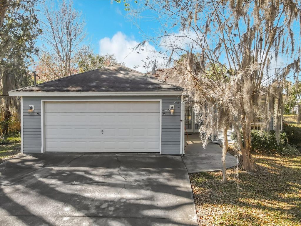 Photo of 1606 Center Drive, Deland, FL 32720 (MLS # V4947382)