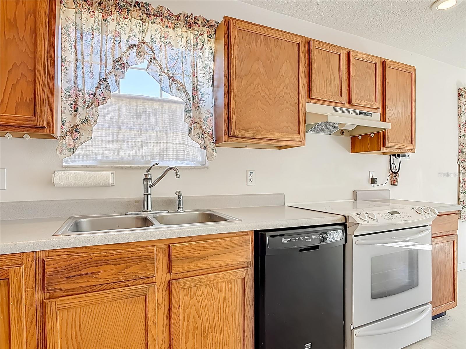 LAKE BERESFORD TERRACE FIRST ADDITION - Residential