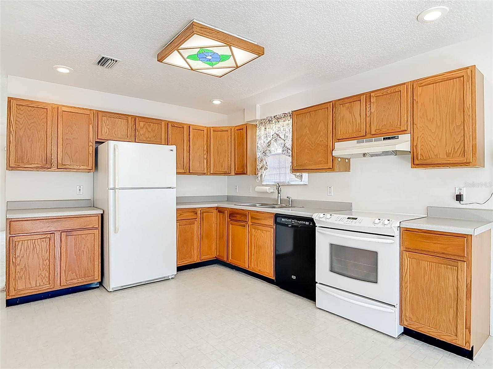 LAKE BERESFORD TERRACE FIRST ADDITION - Residential