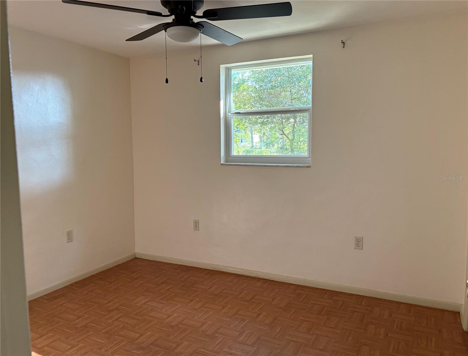 NORTHRUPS RIVER GROVE - Residential Lease