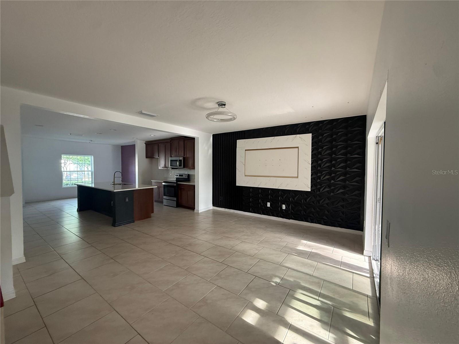 LEGACY LNDGS - Residential