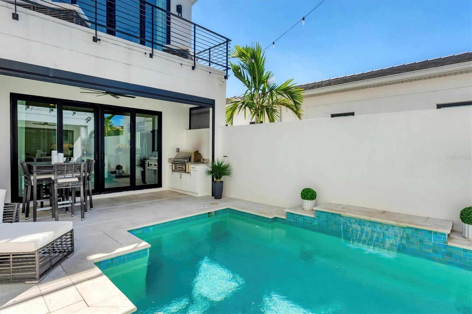 AQUA LAGOON - Residential