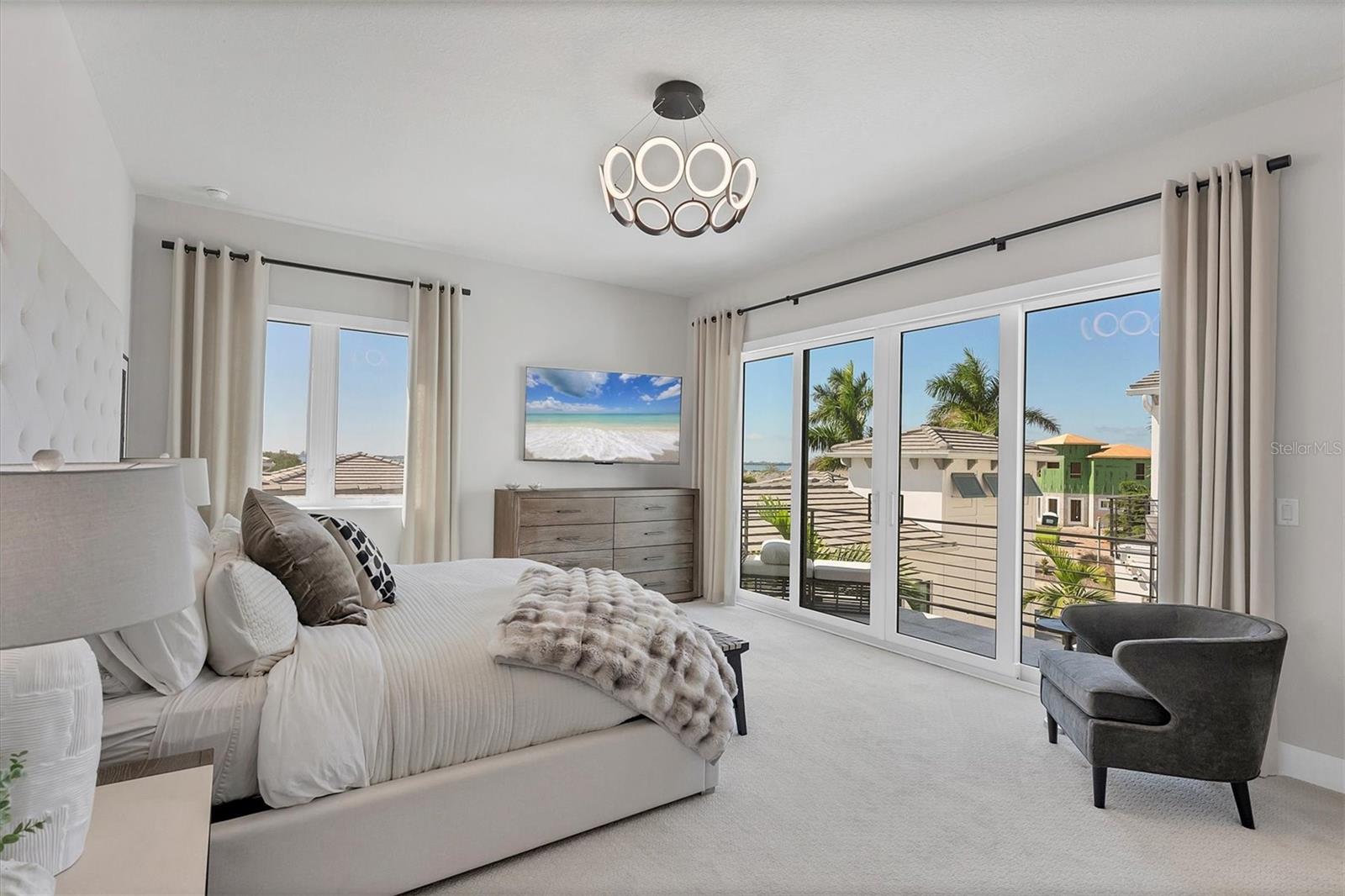 AQUA LAGOON - Residential