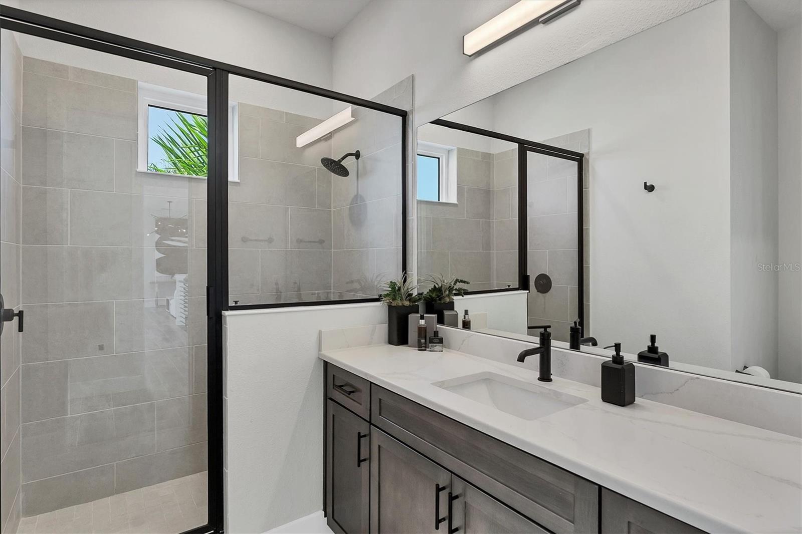 AQUA LAGOON - Residential