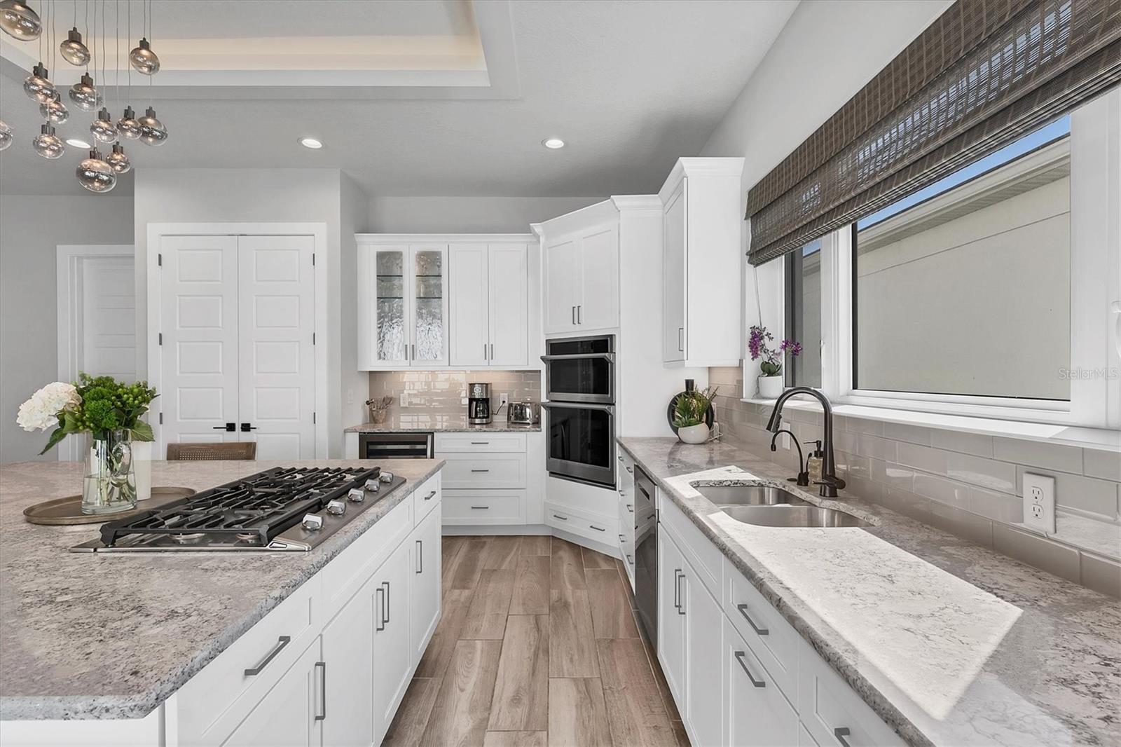 AQUA LAGOON - Residential