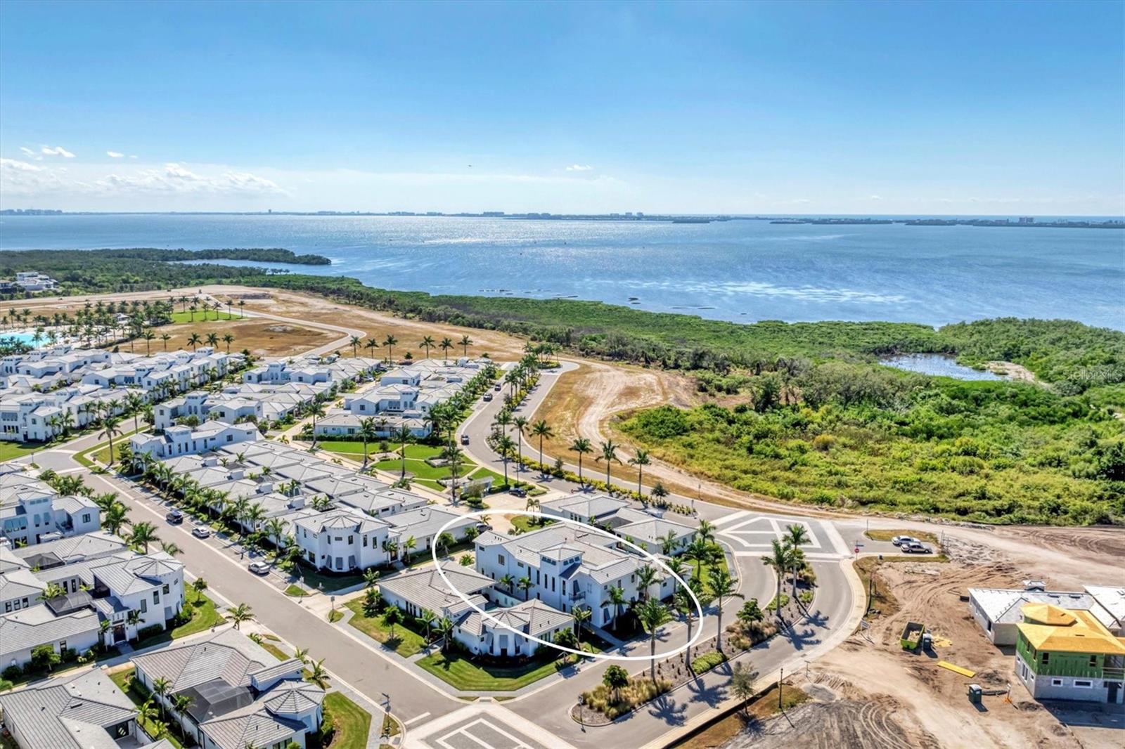 AQUA LAGOON - Residential