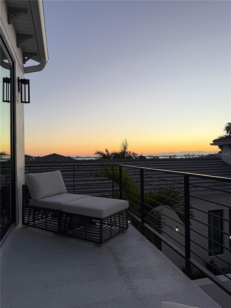 AQUA LAGOON - Residential