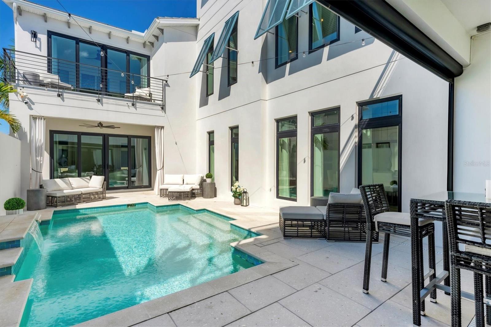 AQUA LAGOON - Residential