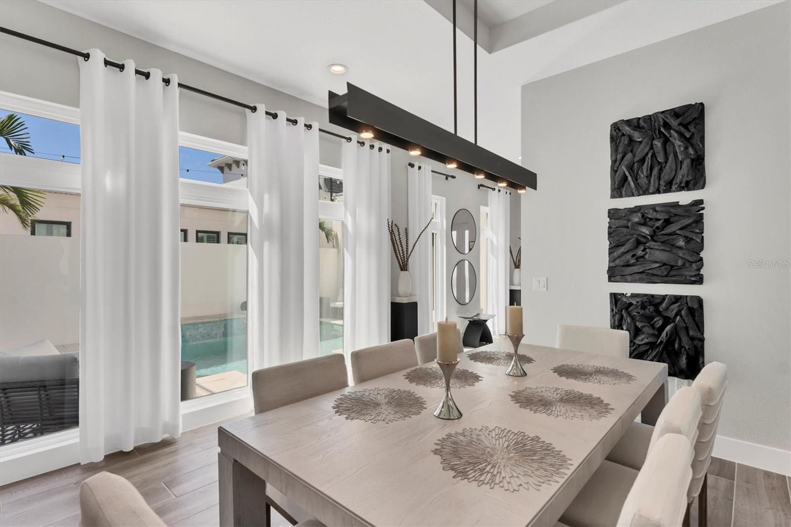 AQUA LAGOON - Residential