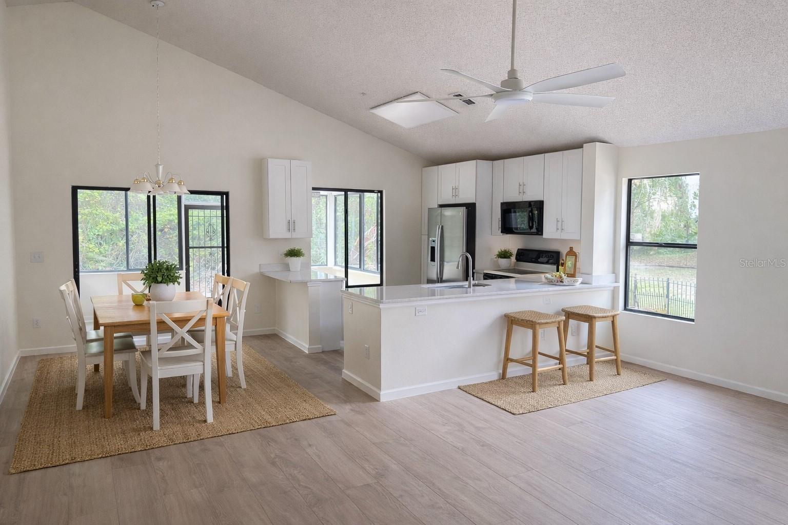 HIDDEN LAKE VILLAS PH 1 - Residential