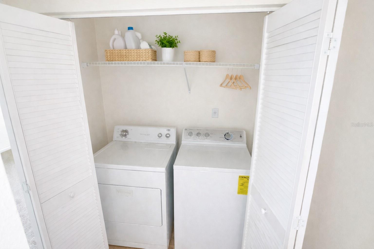 HIDDEN LAKE VILLAS PH 1 - Residential