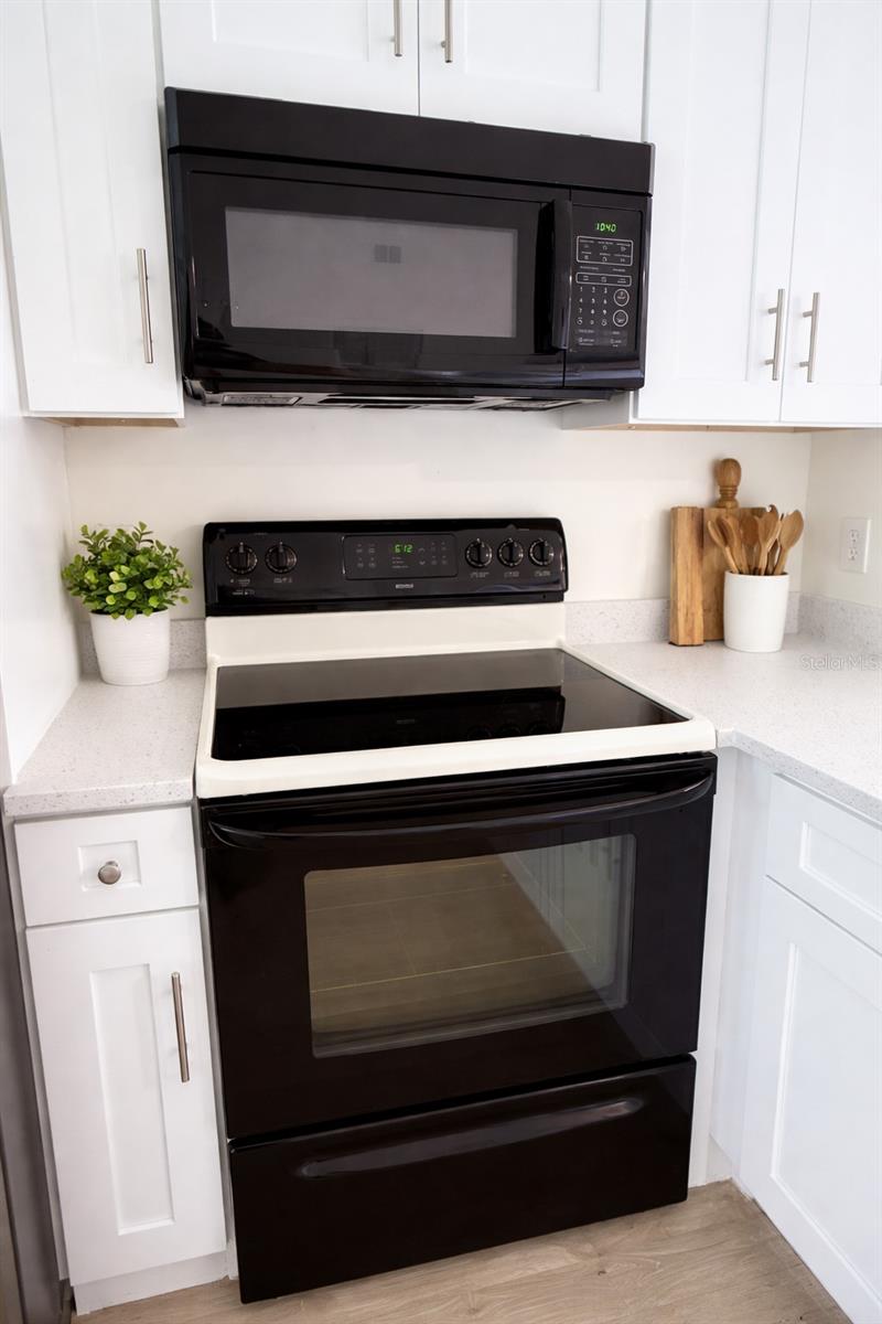 HIDDEN LAKE VILLAS PH 1 - Residential