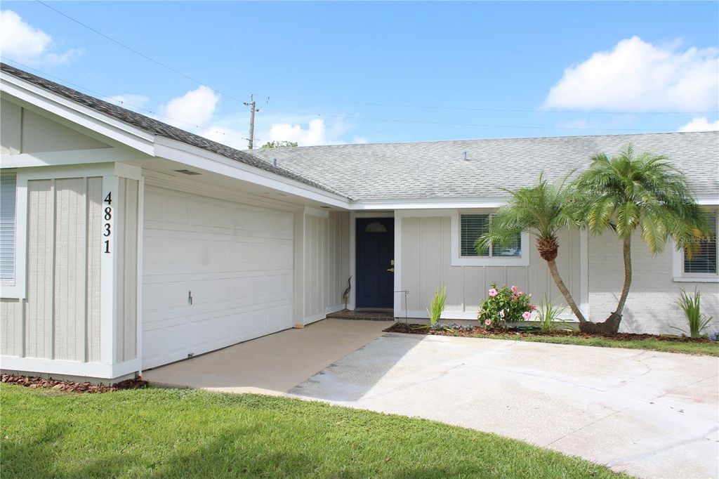 Photo of 4831 Toni Avenue, Lakeland, FL 33812 (MLS # L4956290)