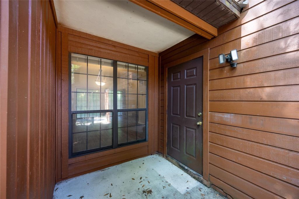 Photo of 5701 SW 10th Place, Gainesville, FL 32607 (MLS # GC531697)