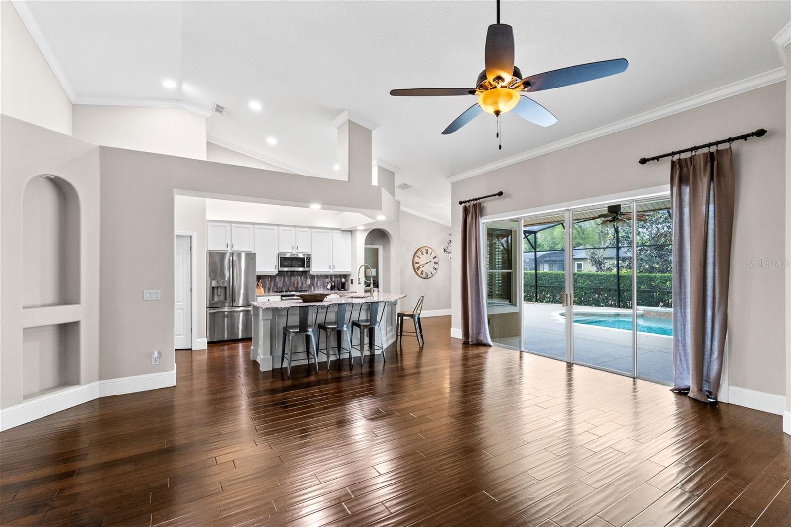 1113 CITRUS OAKS RUN