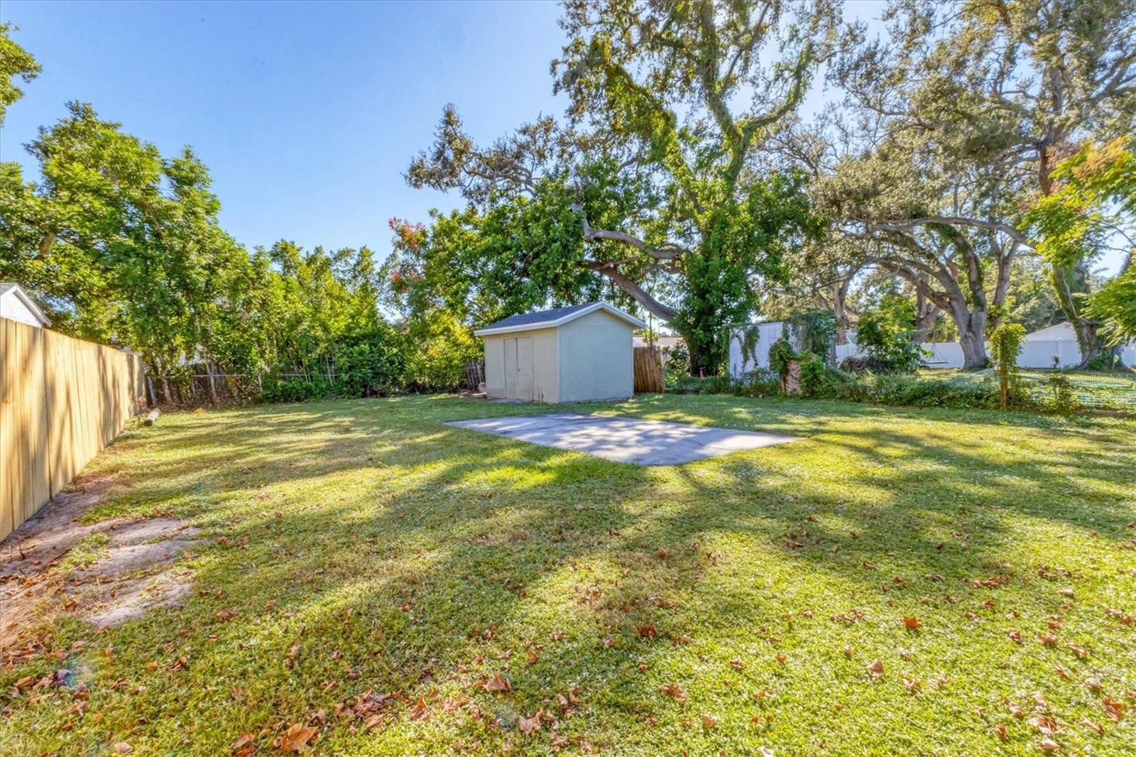 CRESCENT HEIGHTS RESUBDIVIDED - Residential