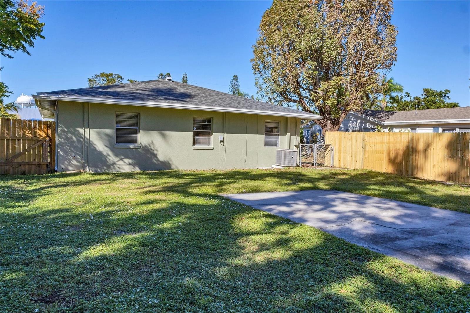CRESCENT HEIGHTS RESUBDIVIDED - Residential