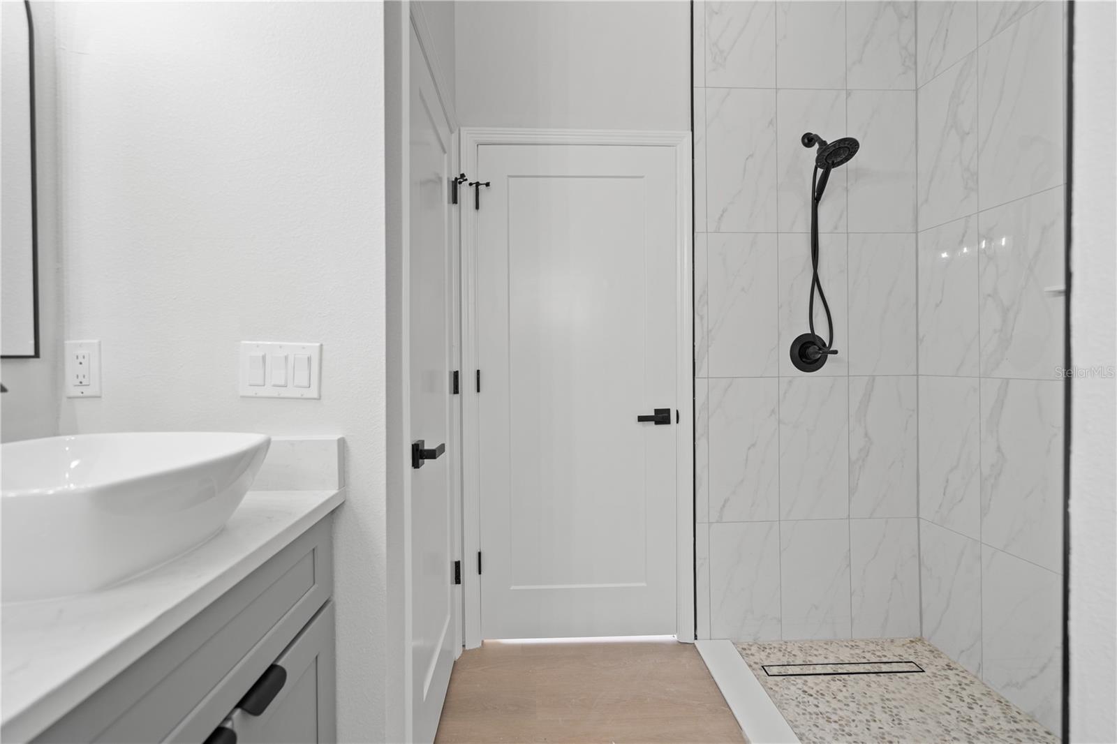 CHIEFLAND COUNTRY ESTATES - Residential