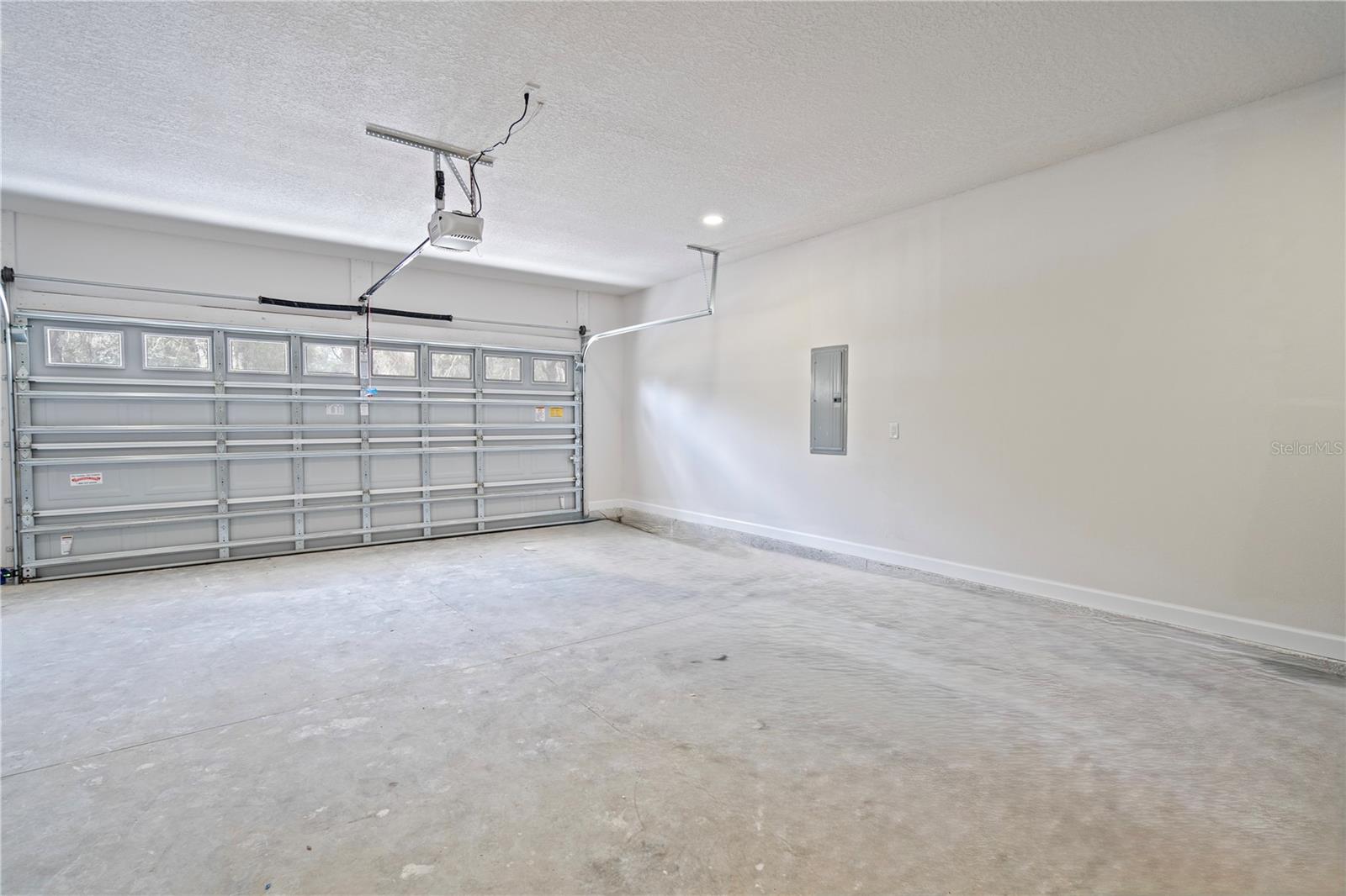 CHIEFLAND COUNTRY ESTATES - Residential