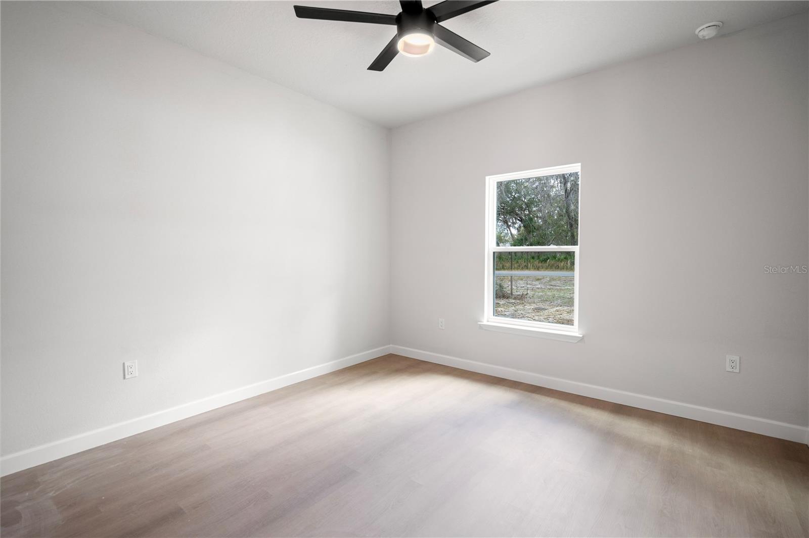 CHIEFLAND COUNTRY ESTATES - Residential