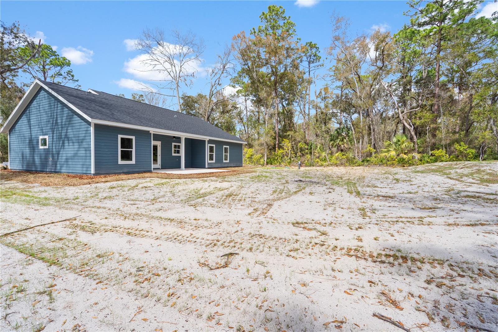 CHIEFLAND COUNTRY ESTATES - Residential