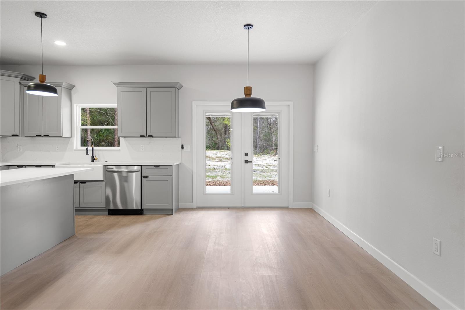 CHIEFLAND COUNTRY ESTATES - Residential