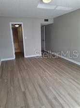 METRO/MICHIGAN PARK CONDO - Residential