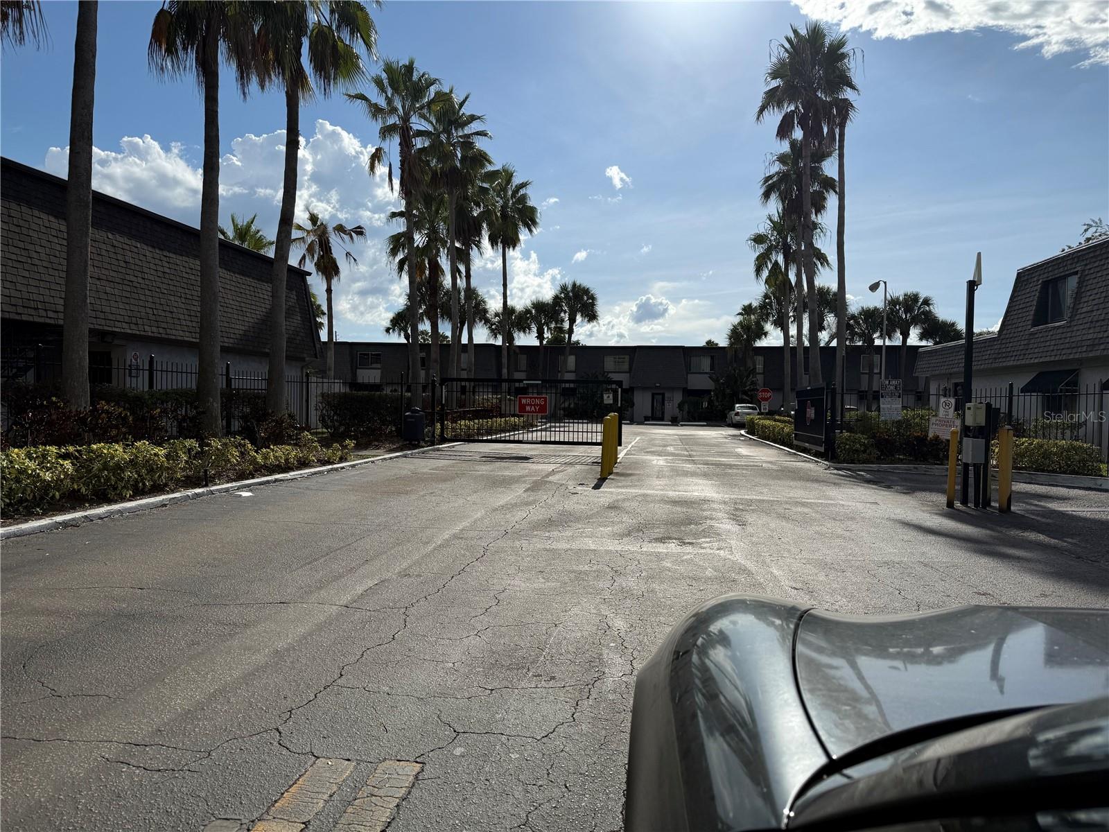 METRO/MICHIGAN PARK CONDO - Residential